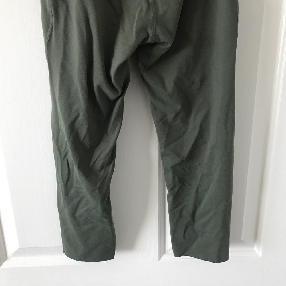 3/$15 Tough mode olive green workout Capri pants (P2) - Picture 6 of 9